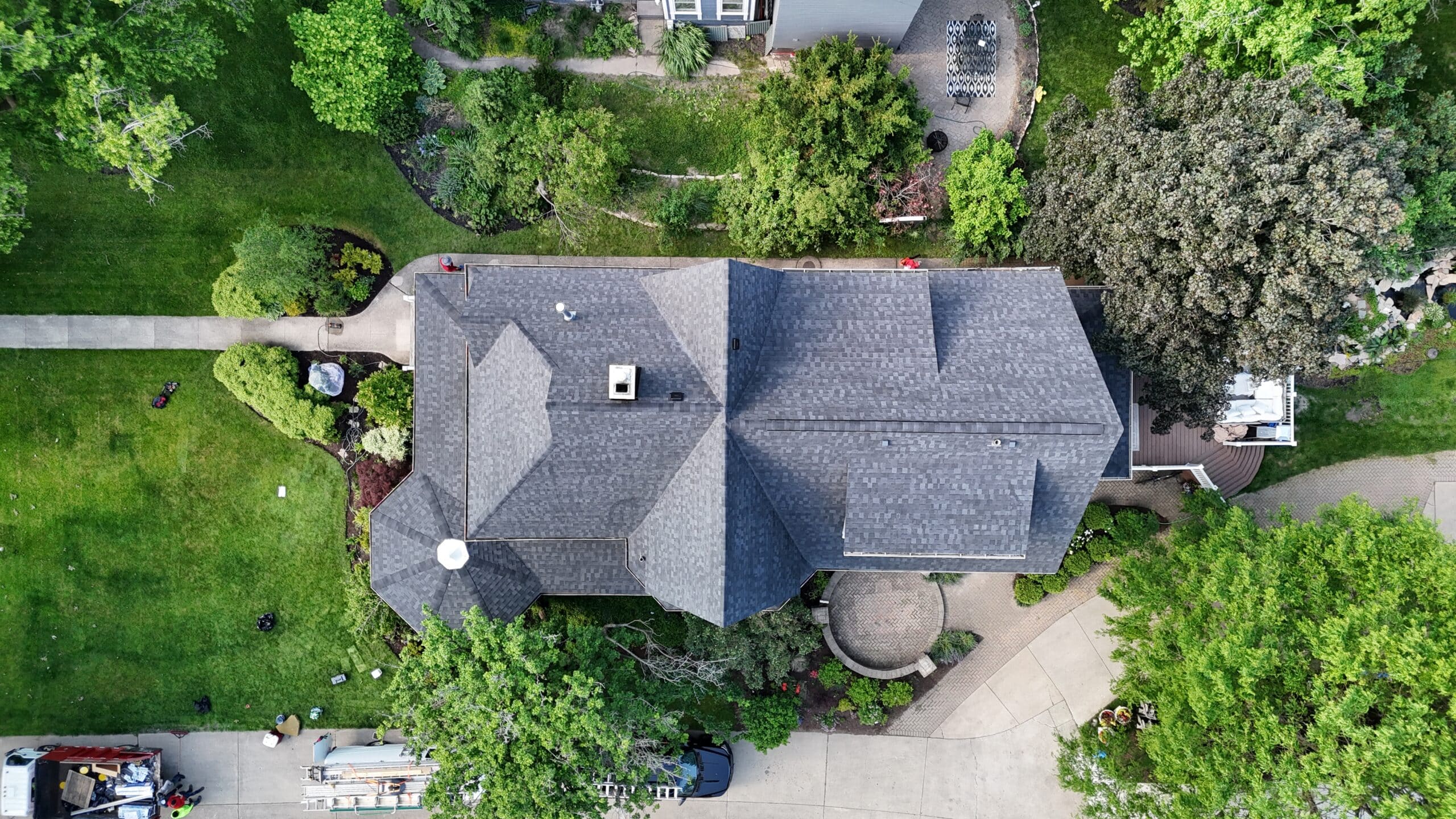 New roof installation in Chicago featuring durable shingles and professional craftsmanship